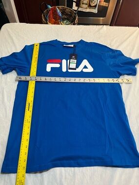 FILA Men’s Blue Logo Crew Neck T-Shirt medium NWT